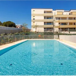 A Estrenar Amplio Con Piscina Y Parking Appartement Getxo